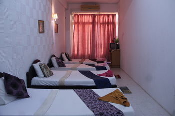 Baray Angkor Guesthouse Phnom Penh Ngoại thất bức ảnh